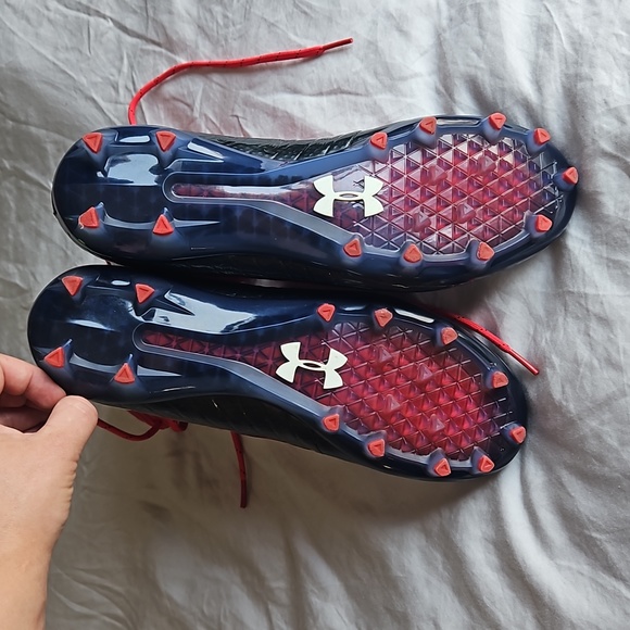 Under Armour Highlight 9 Cleats Rugby Soccer Football EUC - Picture 3 of 11